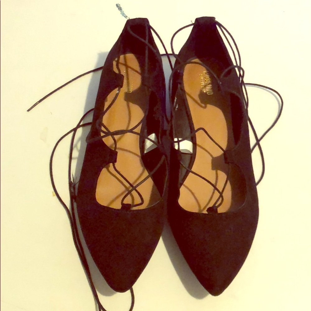 Mossimo Flats
